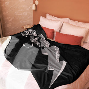 Sherpa Blanket - Ride The Lightning Blackout - Thirty Seconds Out