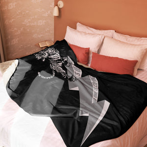 Sherpa Blanket - Ride The Lightning Blackout